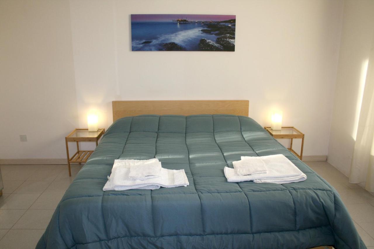 2 Bedrooms Appartement At Pescara 300 M Away From The Beach With Balcony And Wifi ภายนอก รูปภาพ