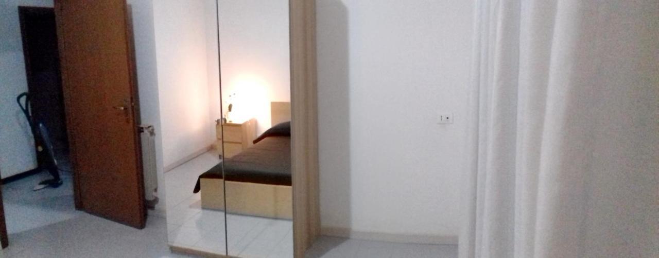 2 Bedrooms Appartement At Pescara 300 M Away From The Beach With Balcony And Wifi ภายนอก รูปภาพ