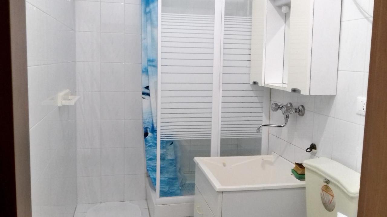 2 Bedrooms Appartement At Pescara 300 M Away From The Beach With Balcony And Wifi ภายนอก รูปภาพ