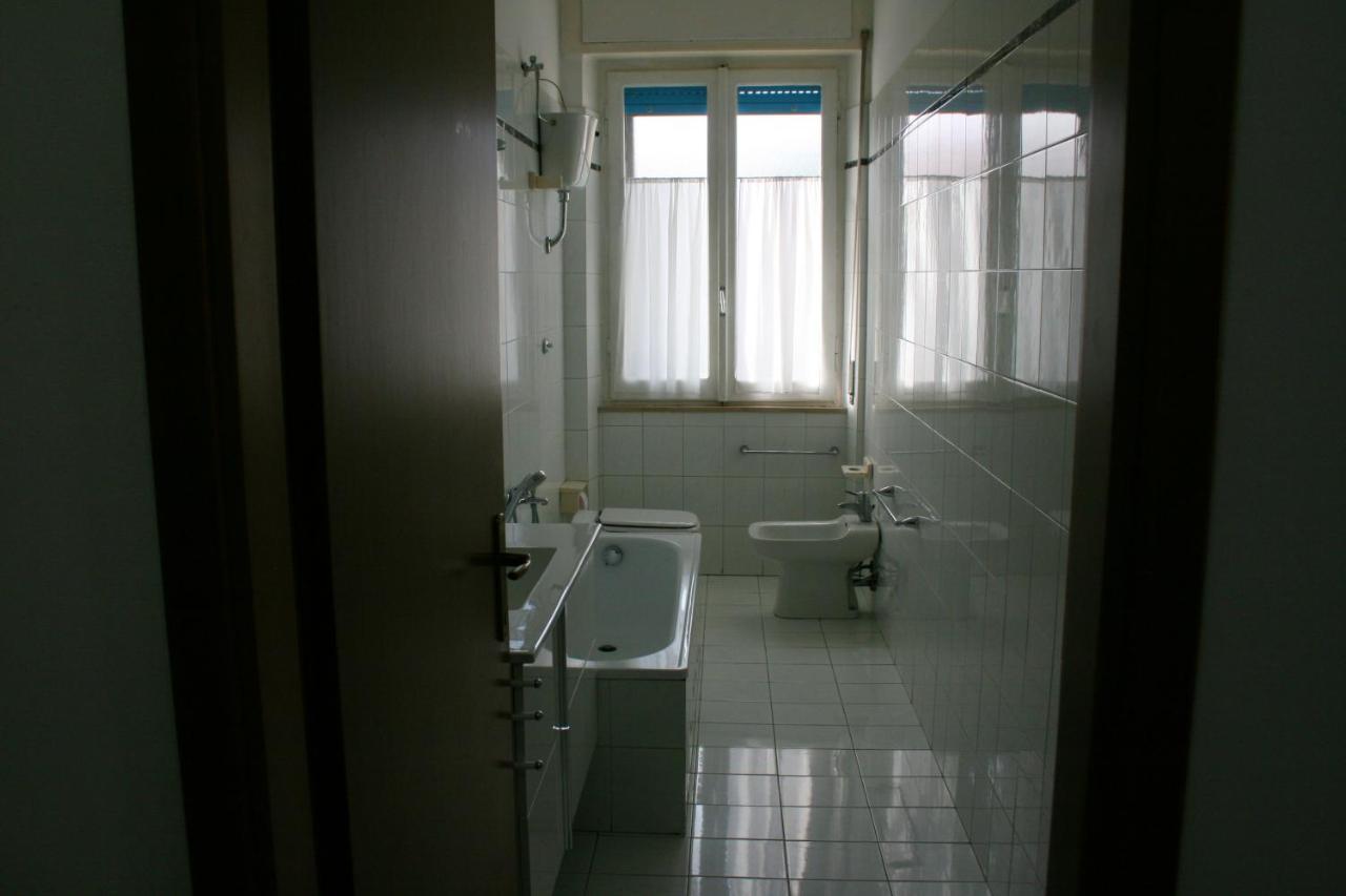 2 Bedrooms Appartement At Pescara 300 M Away From The Beach With Balcony And Wifi ภายนอก รูปภาพ