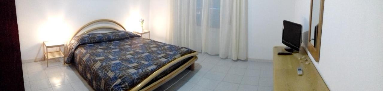 2 Bedrooms Appartement At Pescara 300 M Away From The Beach With Balcony And Wifi ภายนอก รูปภาพ