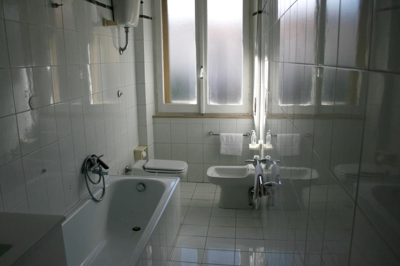 2 Bedrooms Appartement At Pescara 300 M Away From The Beach With Balcony And Wifi ภายนอก รูปภาพ