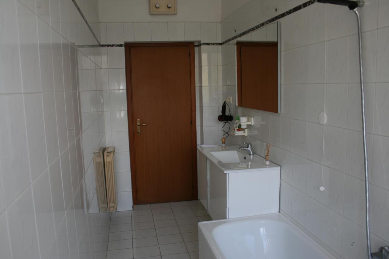 2 Bedrooms Appartement At Pescara 300 M Away From The Beach With Balcony And Wifi ภายนอก รูปภาพ
